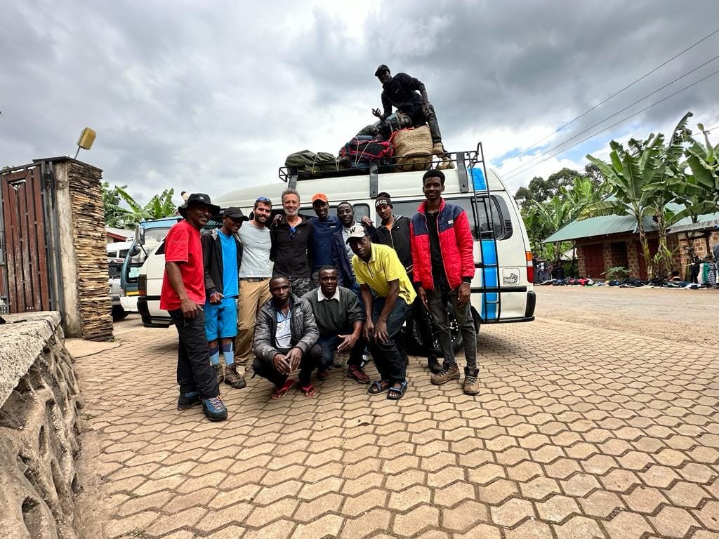 Sunset guests with their safari vehicle